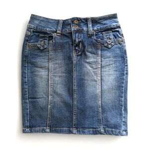 📌SALE $10.📌Blue Denim Pencil Women's Jean Skirt Distressed Stretch Size 5 NWT
